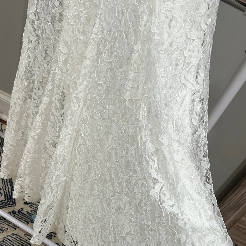 Lulu's. NWT Strapless White Lace Mermaid Gown - Picture 9 of 15